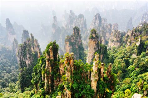 ¡Sumérgete en la Historia y la Belleza Natural del Templo de Tianzi en Huaihua!