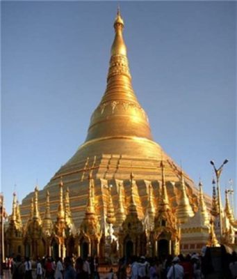  ¿Conoces el poder ancestral de la Pagoda Budista de Linzi? Un monumento imponente para los amantes de la historia y la arquitectura!